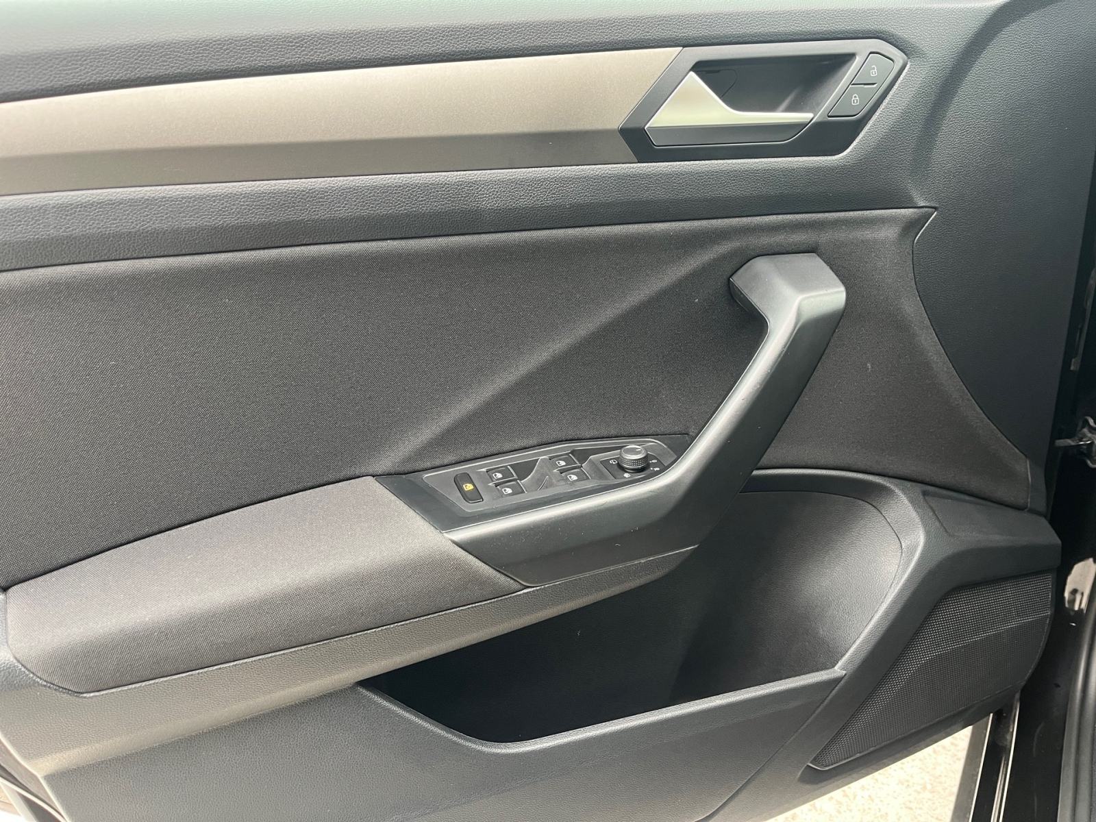 ✨VW T-Roc 1.0 TSI✨ | 110 KS |HR auto | Design | LED | App-Connect, fotografija 18