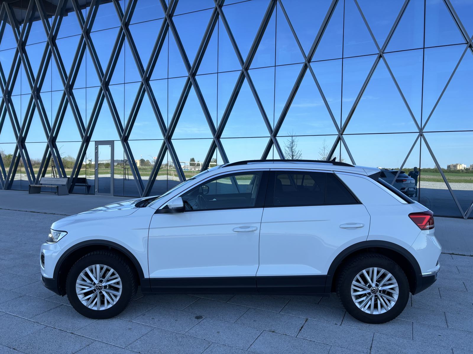 VW T-Roc 1,0 TSI, prodaja zbog zdravstvenog problema, detalji u opisu, fotografija 6