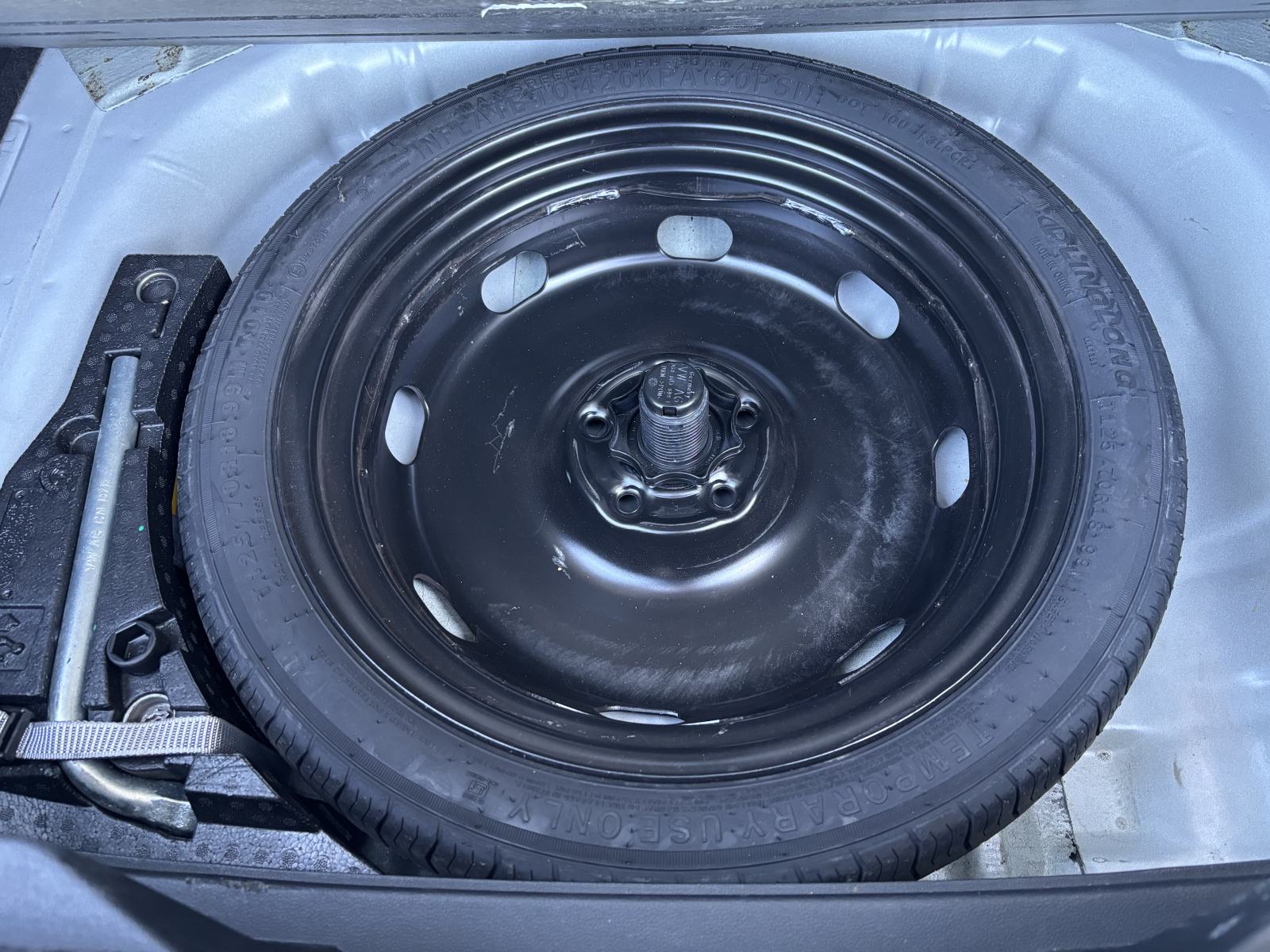 VW T-Roc 1,0 TSI, prodaja zbog zdravstvenog problema, detalji u opisu, fotografija 10