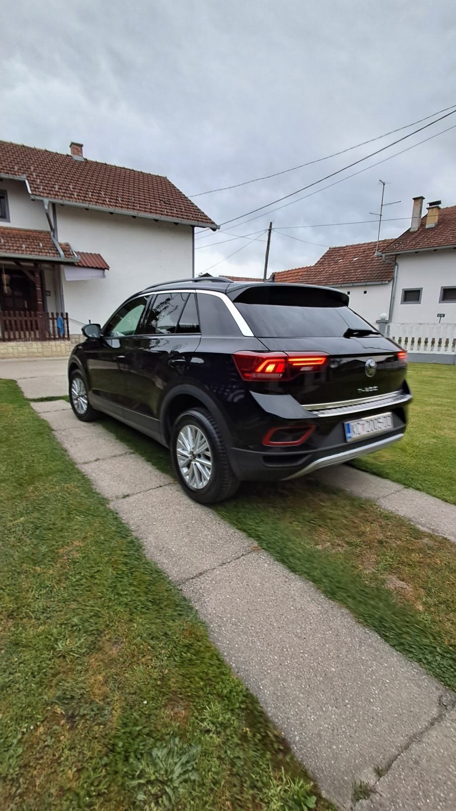 VW T-Roc 1,0 TSI, fotografija 5