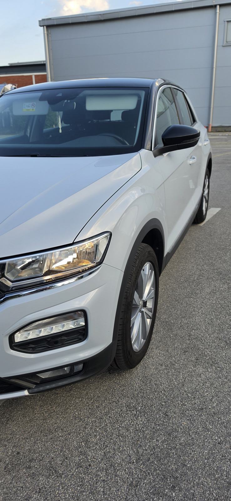 VW T-Roc 1,0 TSI 85kw, Black optik style, virtual cockpit, fotografija 7