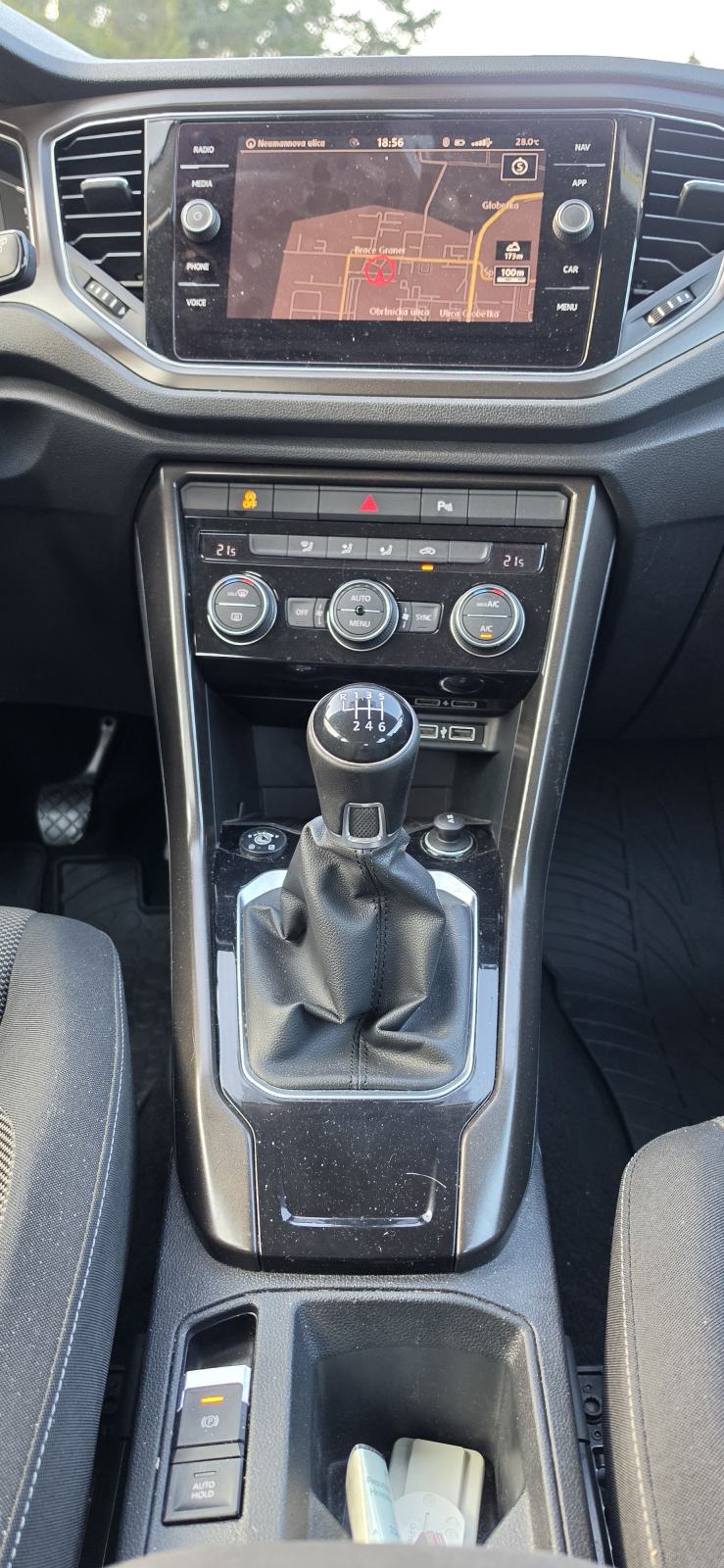 VW T-Roc 1,0 TSI 85kw, Black optik style, virtual cockpit, fotografija 14