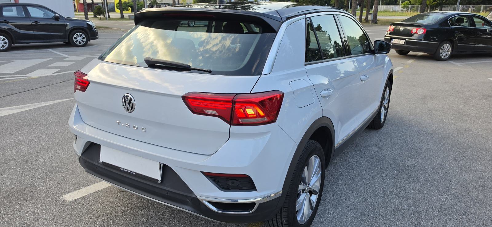 VW T-Roc 1,0 TSI 85kw, Black optik style, virtual cockpit, fotografija 19