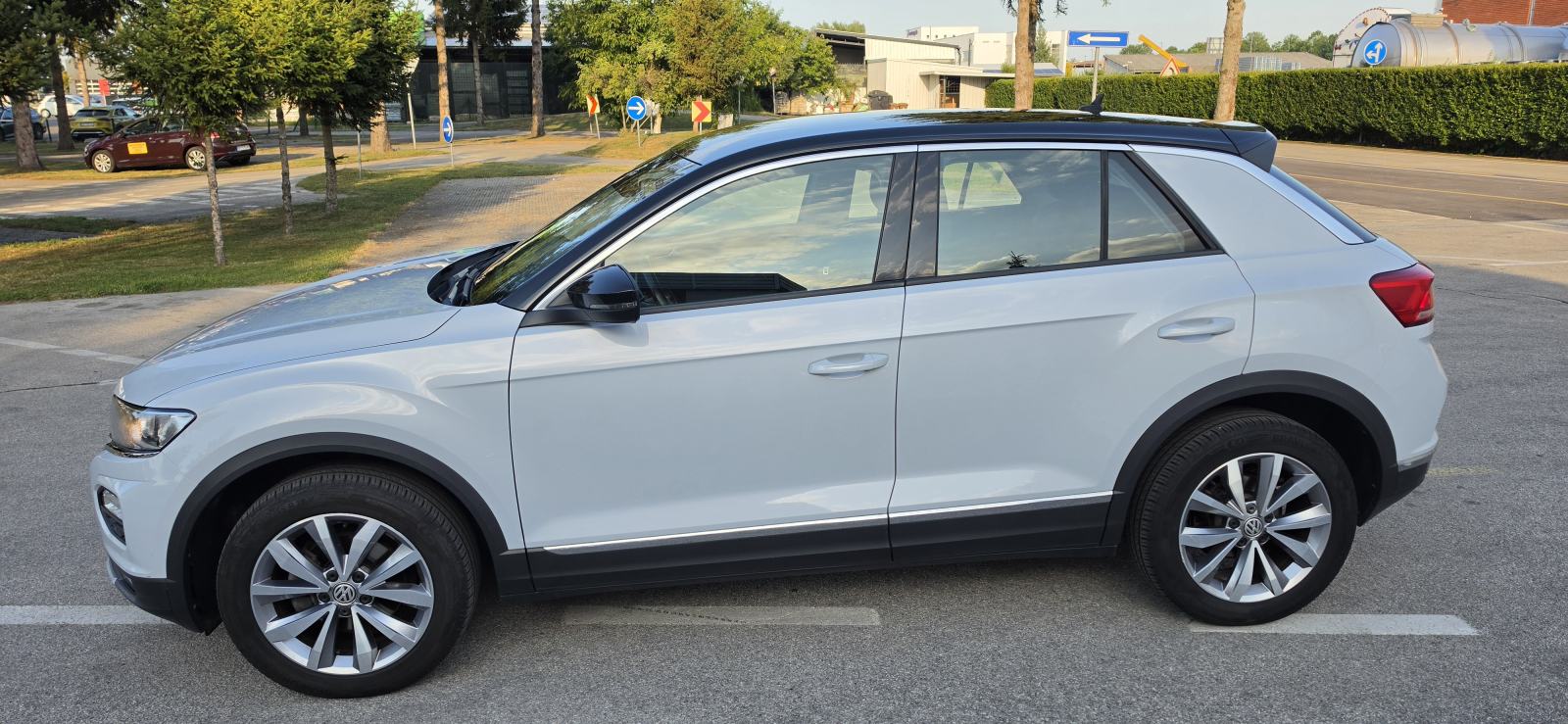 VW T-Roc 1,0 TSI 85kw, Black optik style, virtual cockpit, fotografija 20