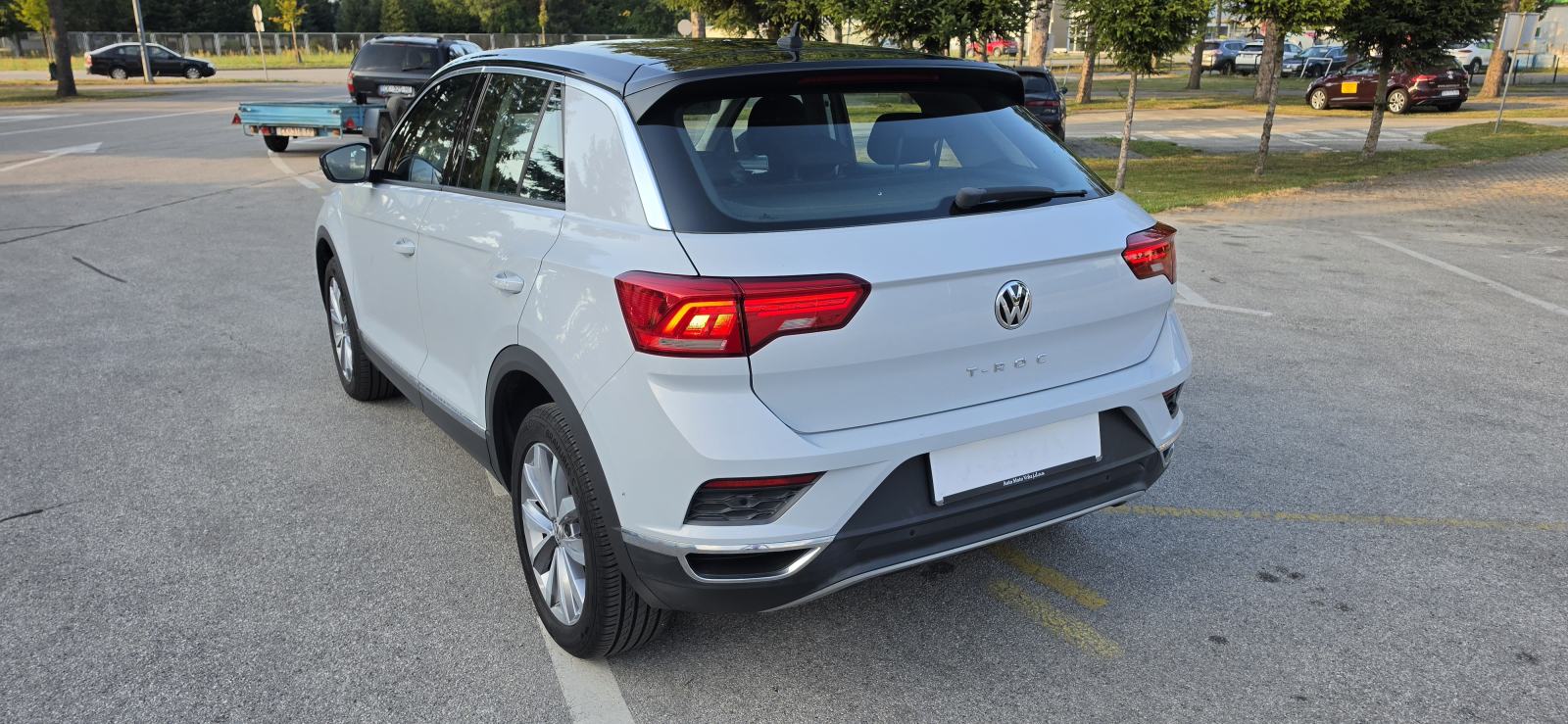 VW T-Roc 1,0 TSI 85kw, Black optik style, virtual cockpit, fotografija 5