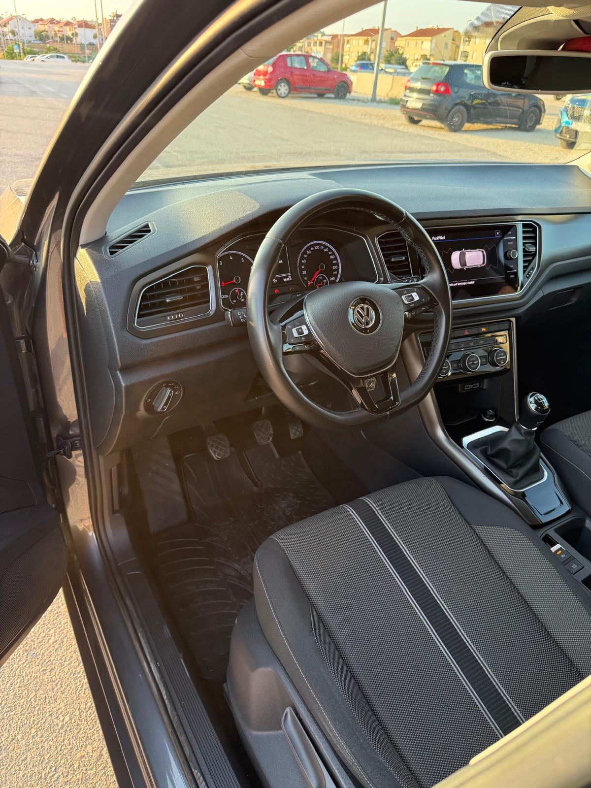 VW T-Roc 1,0 TSI, fotografija 7