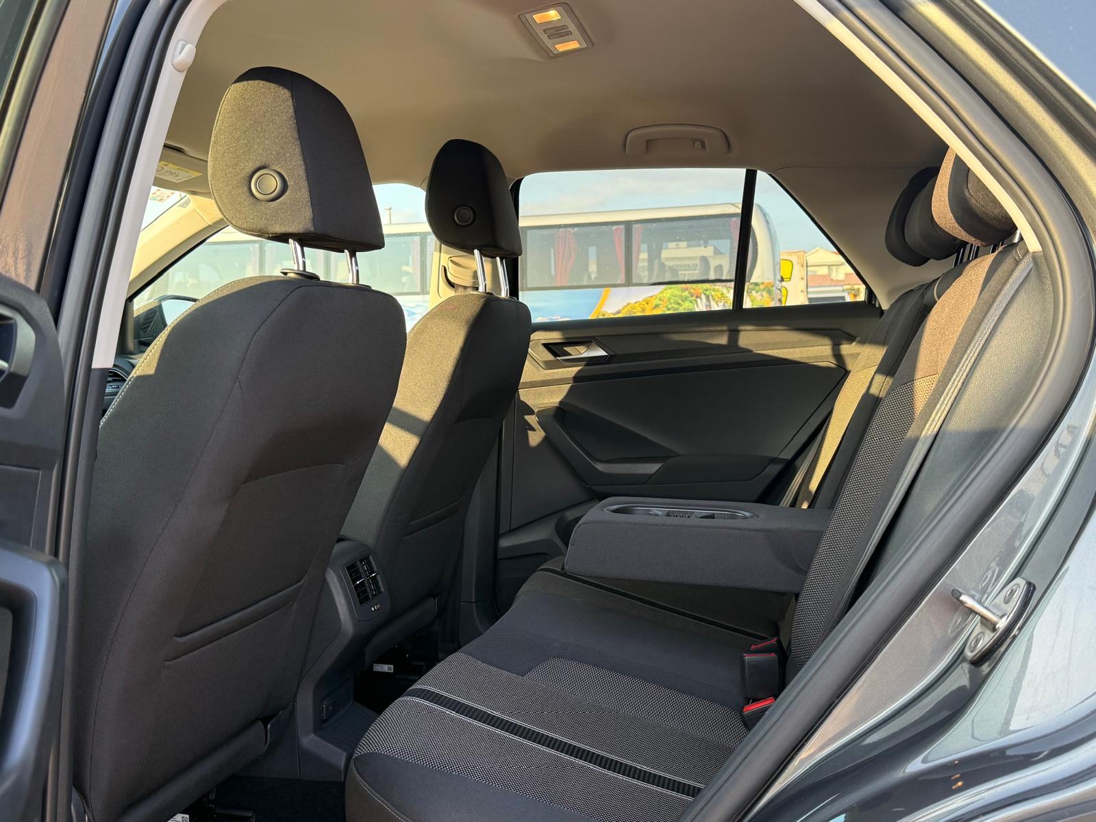 VW T-Roc 1,0 TSI, fotografija 5