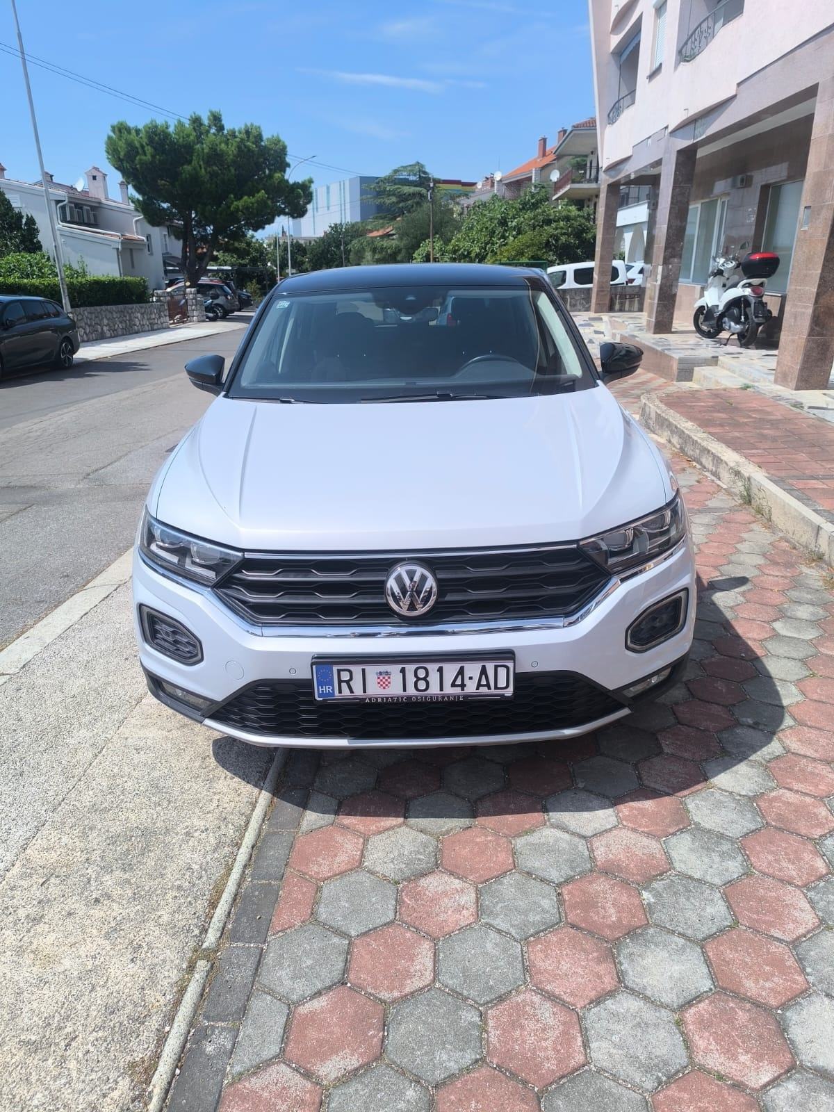 VW T-Roc 1,0 TSI, fotografija 3