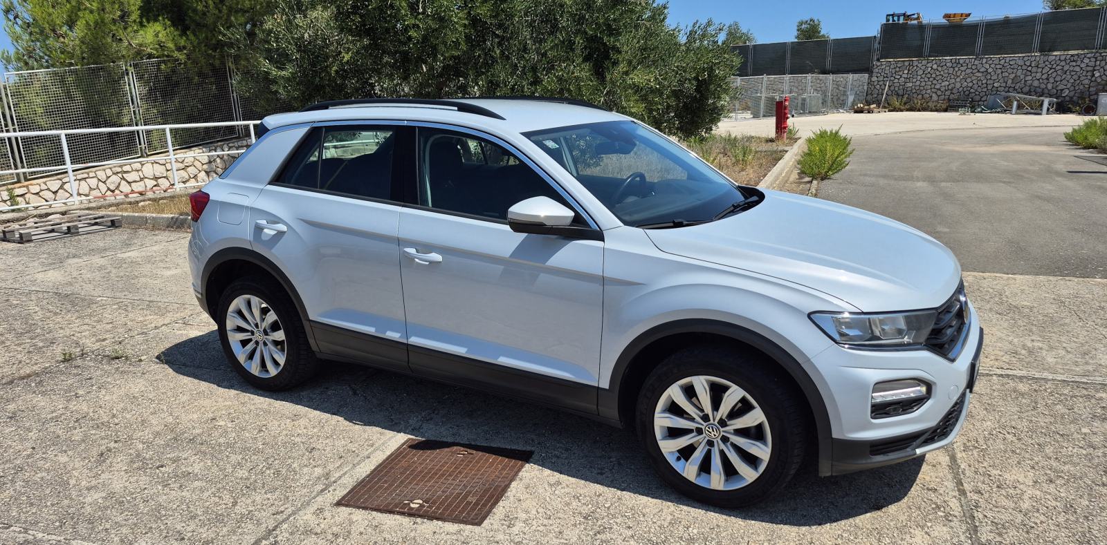 VW T-Roc 1,0 TSI, fotografija 5