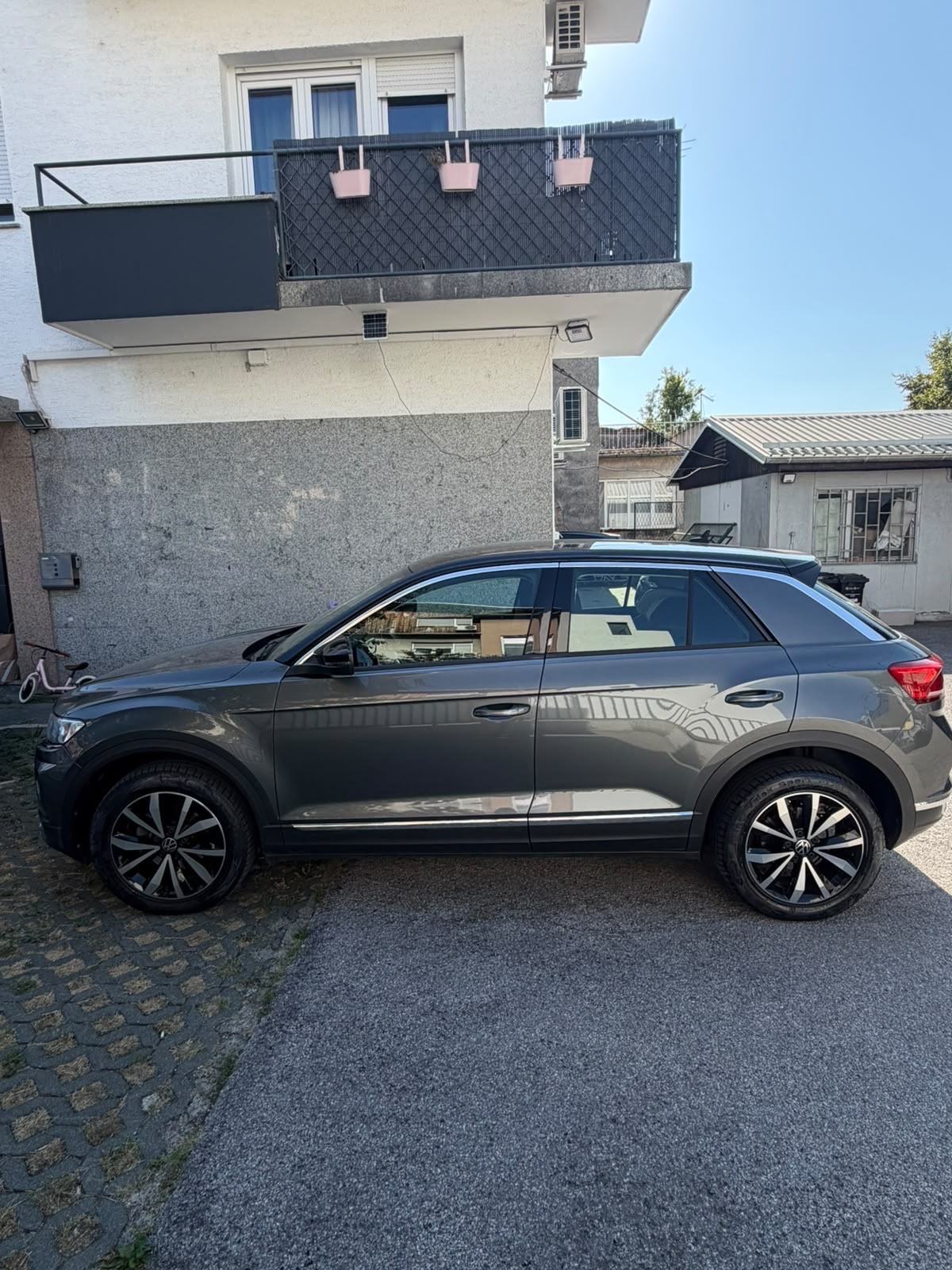 VW T-Roc 1,0 TSI, fotografija 2