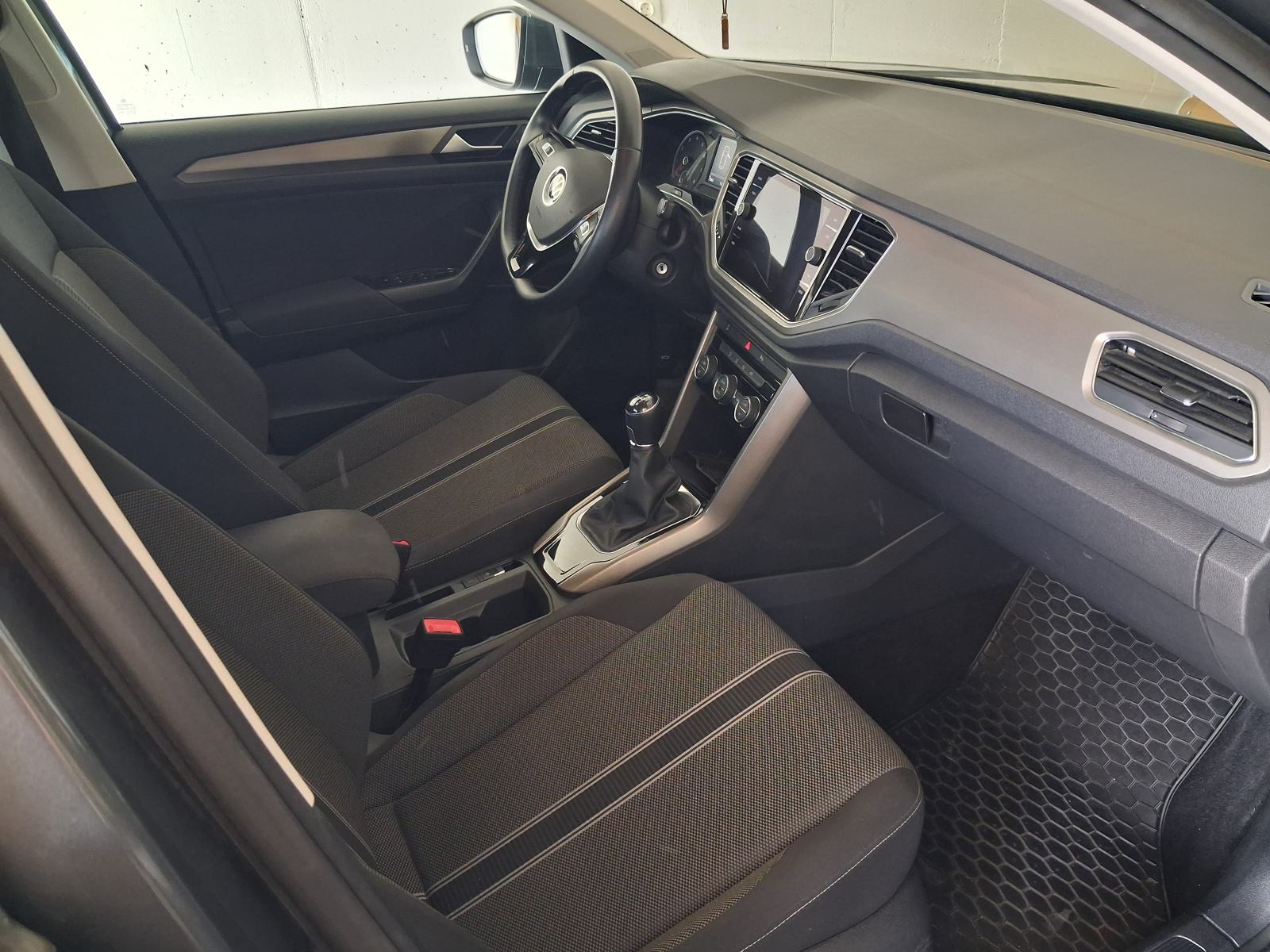 VW T-Roc 1,0 TSI, fotografija 8