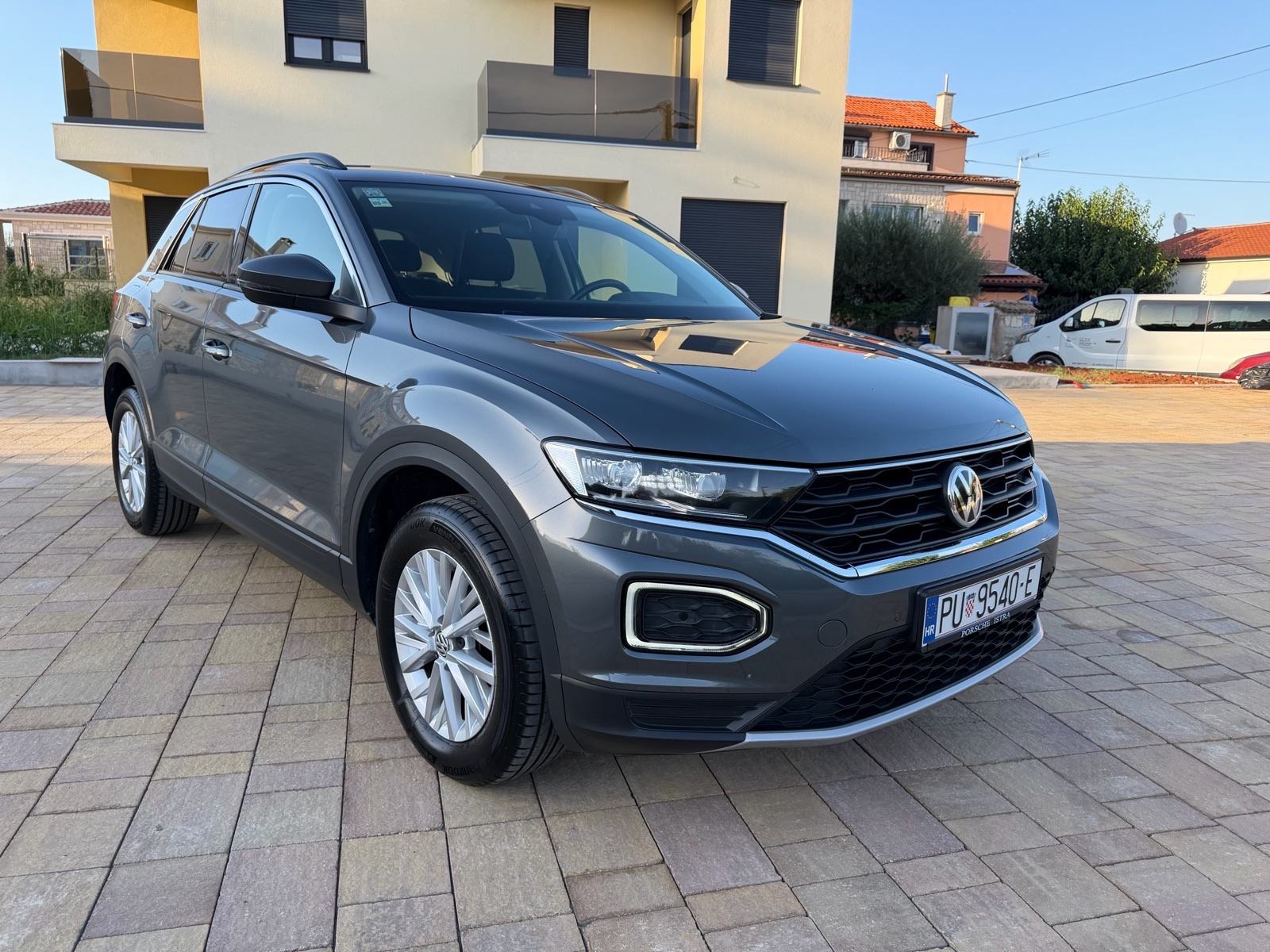 VW T-Roc TSI, fotografija 1
