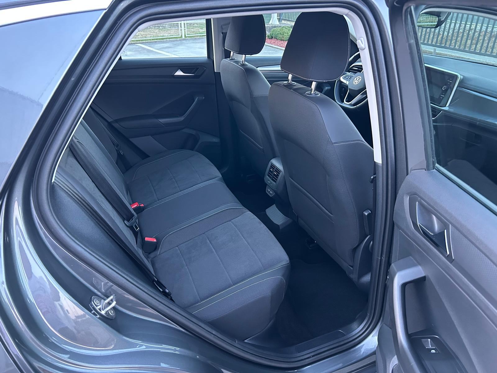 VW T-Roc 1,0 TSI STYLE HIGH LED,NAV,KUKA,KAMERA,VIRT.KOKP.,7.454,33€*3, fotografija 9