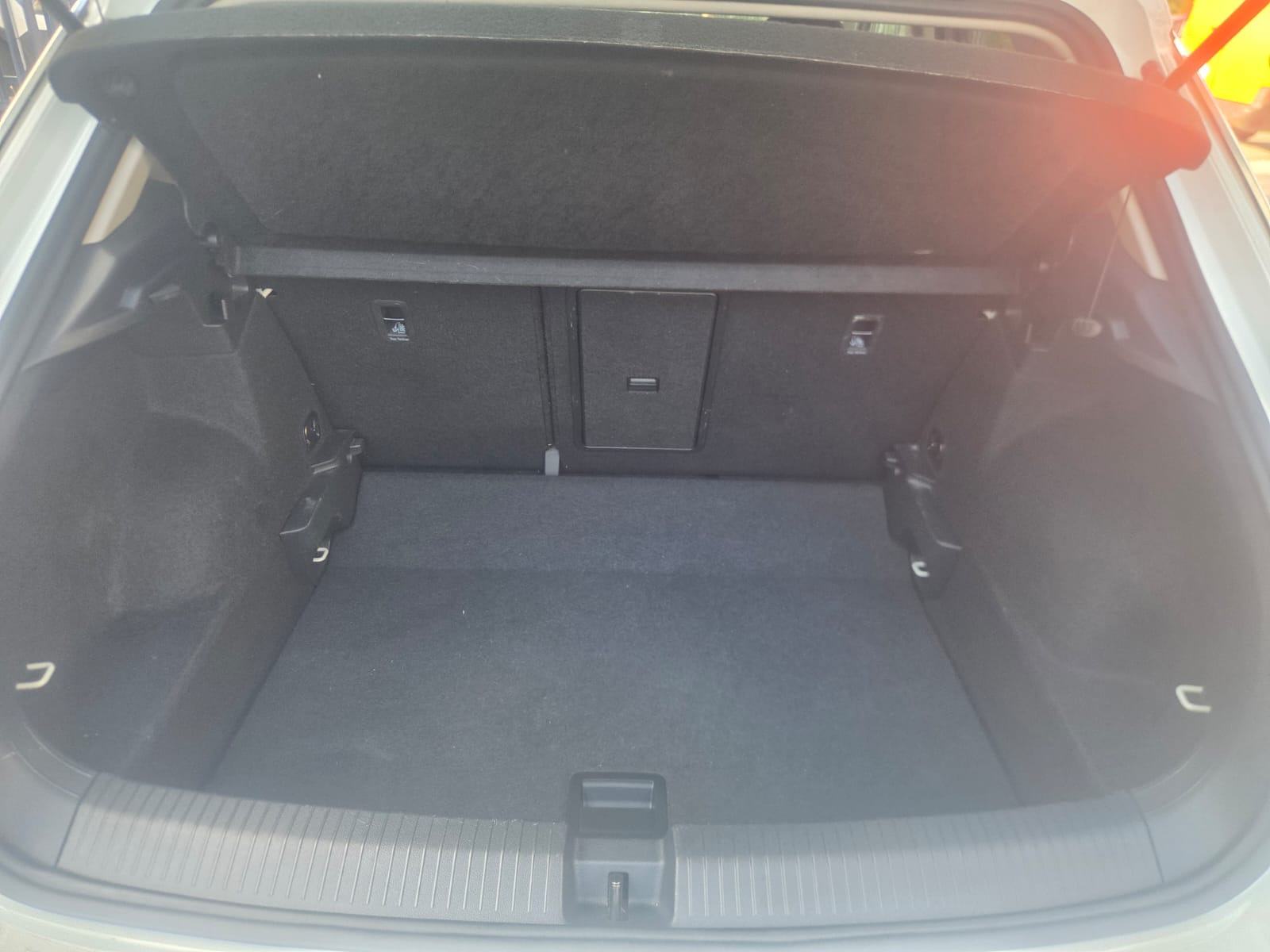 VW T-Roc 1,0 TSI VIRTUALNI COCKPIT 6 BRZINA110 KS KLIMA NIJE UVOZ, fotografija 17