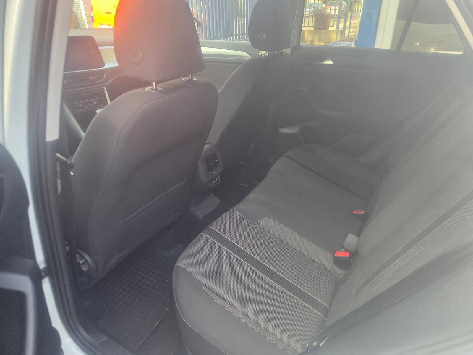 VW T-Roc 1,0 TSI VIRTUALNI COCKPIT 6 BRZINA110 KS KLIMA NIJE UVOZ, fotografija 14