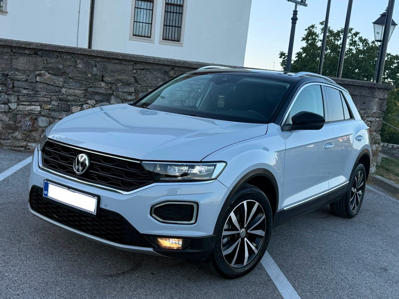 ••VW T-ROC 1.0TSI••SPORT PAKET,KAO NOVI••XENON/LED FAROVI,FULL OPREMA•, fotografija 3