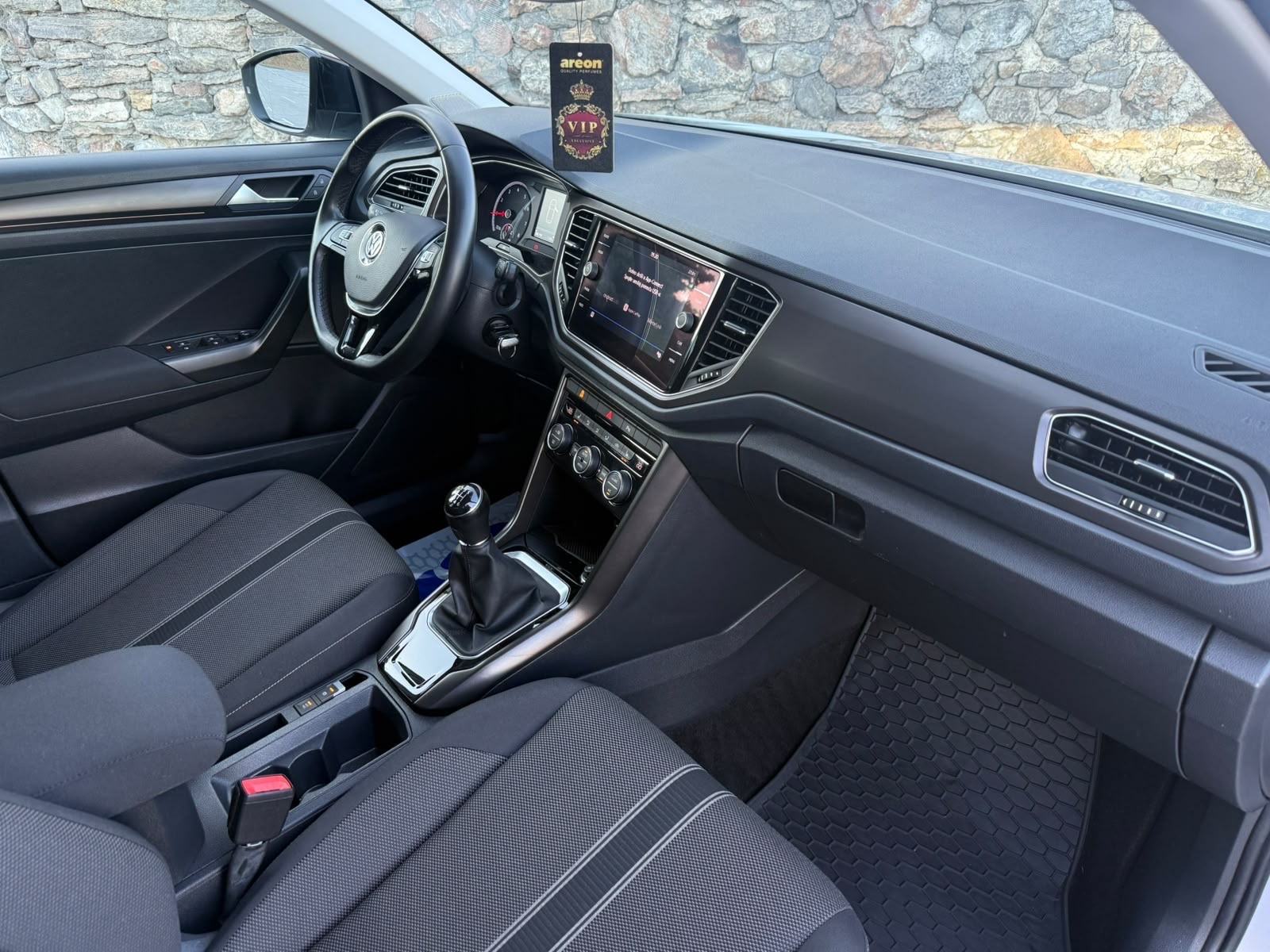••VW T-ROC 1.0TSI••SPORT PAKET,KAO NOVI••XENON/LED FAROVI,FULL OPREMA•, fotografija 12