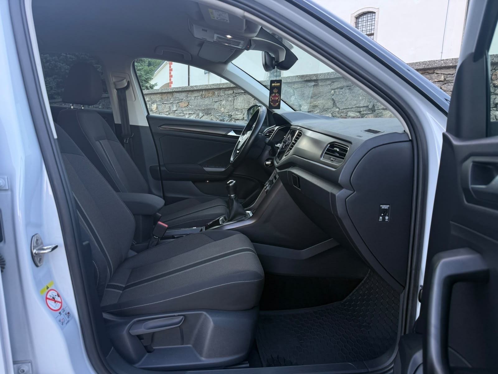 ••VW T-ROC 1.0TSI••SPORT PAKET,KAO NOVI••XENON/LED FAROVI,FULL OPREMA•, fotografija 14