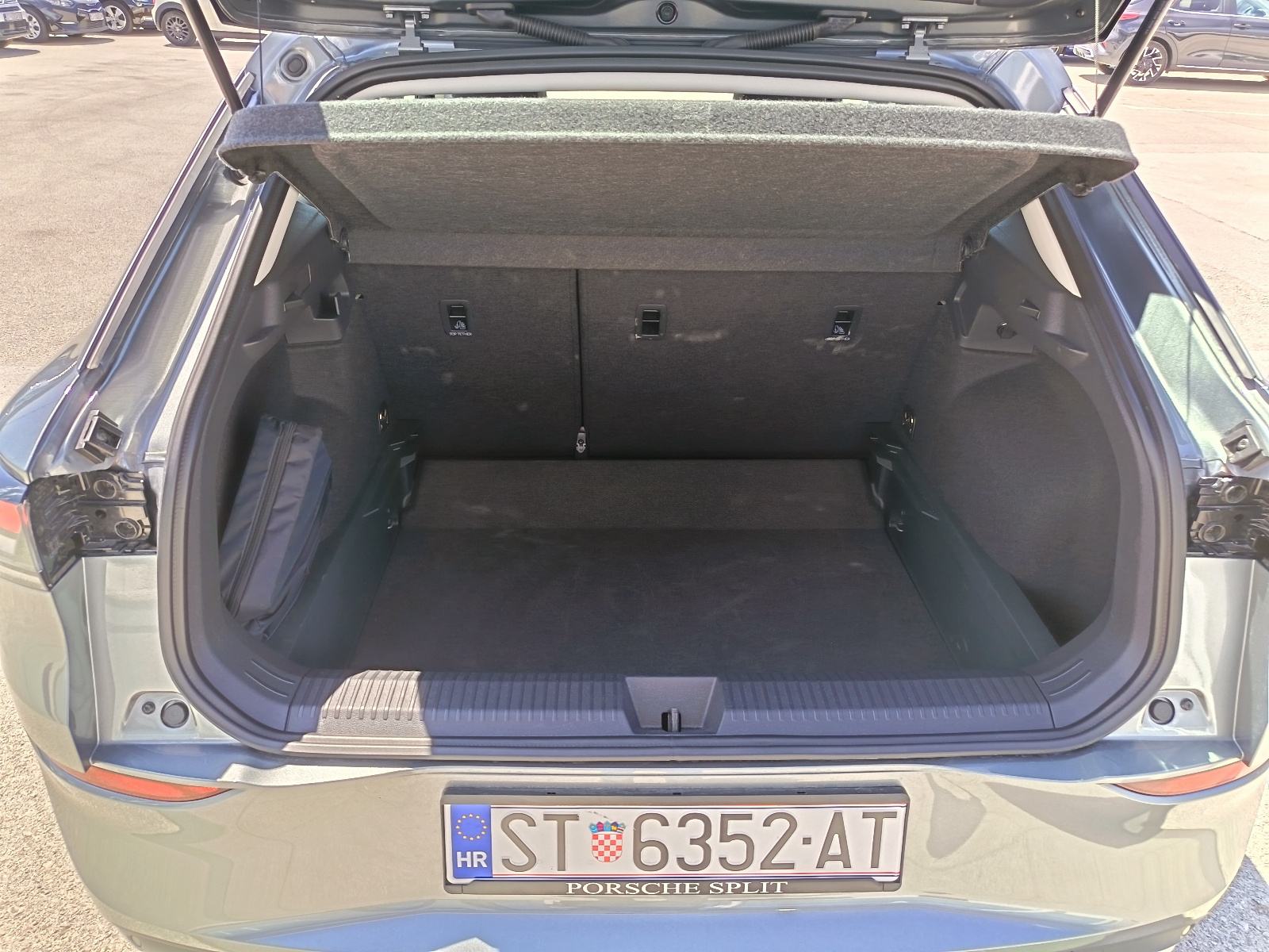 VW T-Roc 1.5 ETSI DSG TREND MHEV, TVORNIČKO JAMSTVO dostupan 15.10.26!, fotografija 12