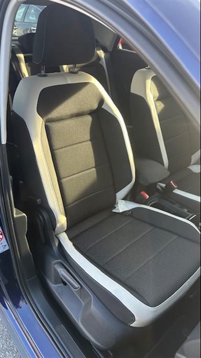 VW T-Roc 1.5 TSI, 150KS, LED, Navi, Virtual, Keyless, Kamera, Servisna, fotografija 17