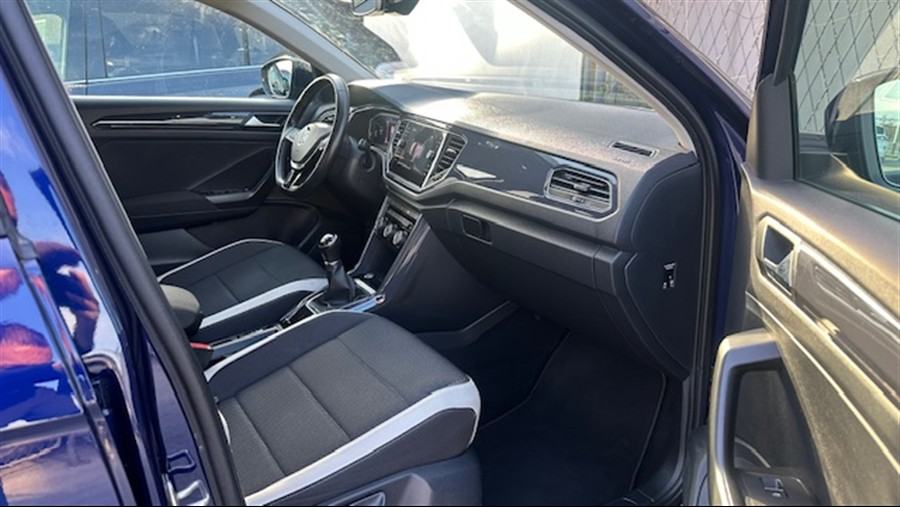 VW T-Roc 1.5 TSI, 150KS, LED, Navi, Virtual, Keyless, Kamera, Servisna, fotografija 16