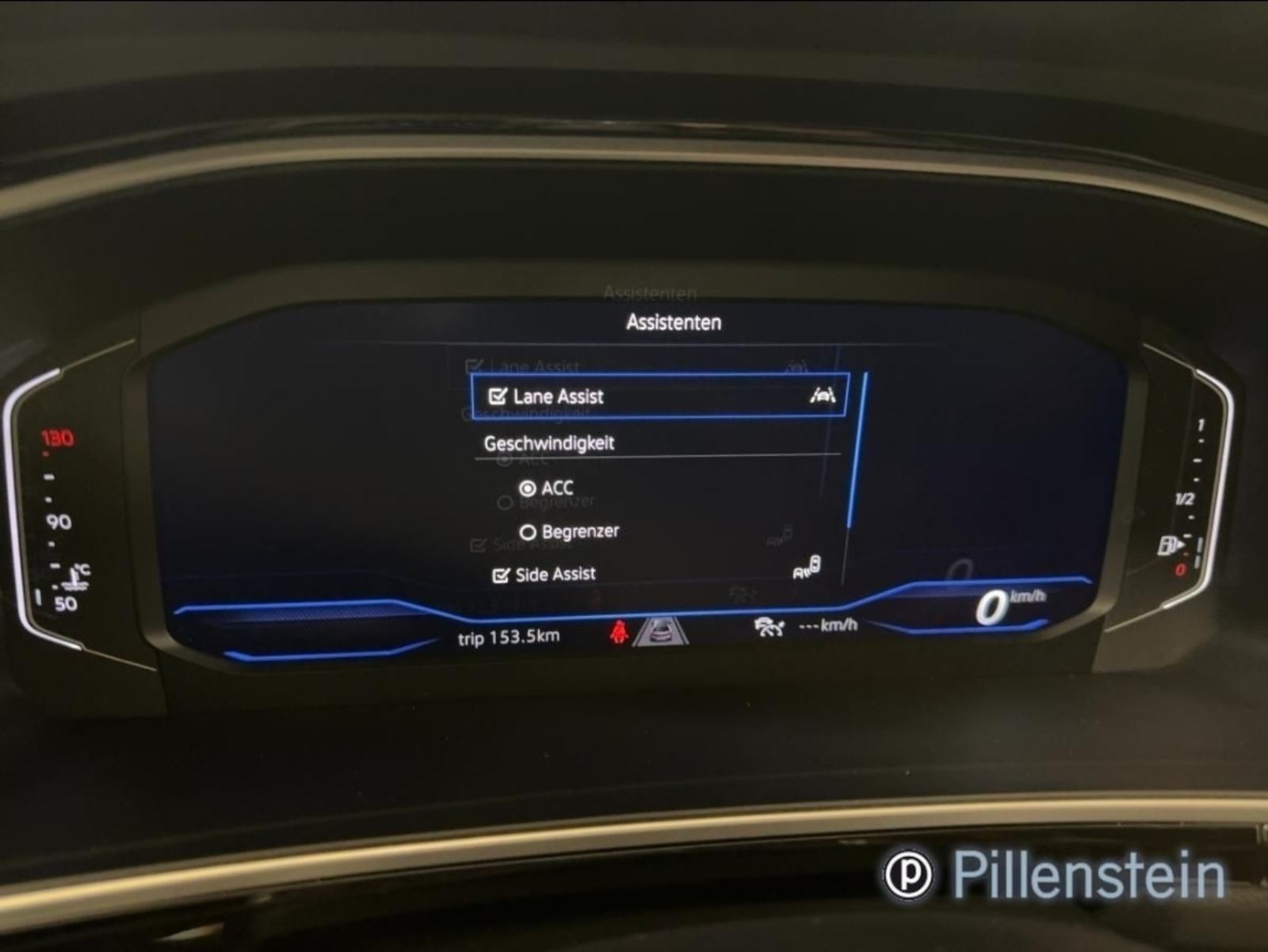 VW T-Roc 1,5 TSI 82TKM,SERV.,NAVI,LED,ALU.,PDC,KAM.,VIRT.,BEATS,R LINE, fotografija 10
