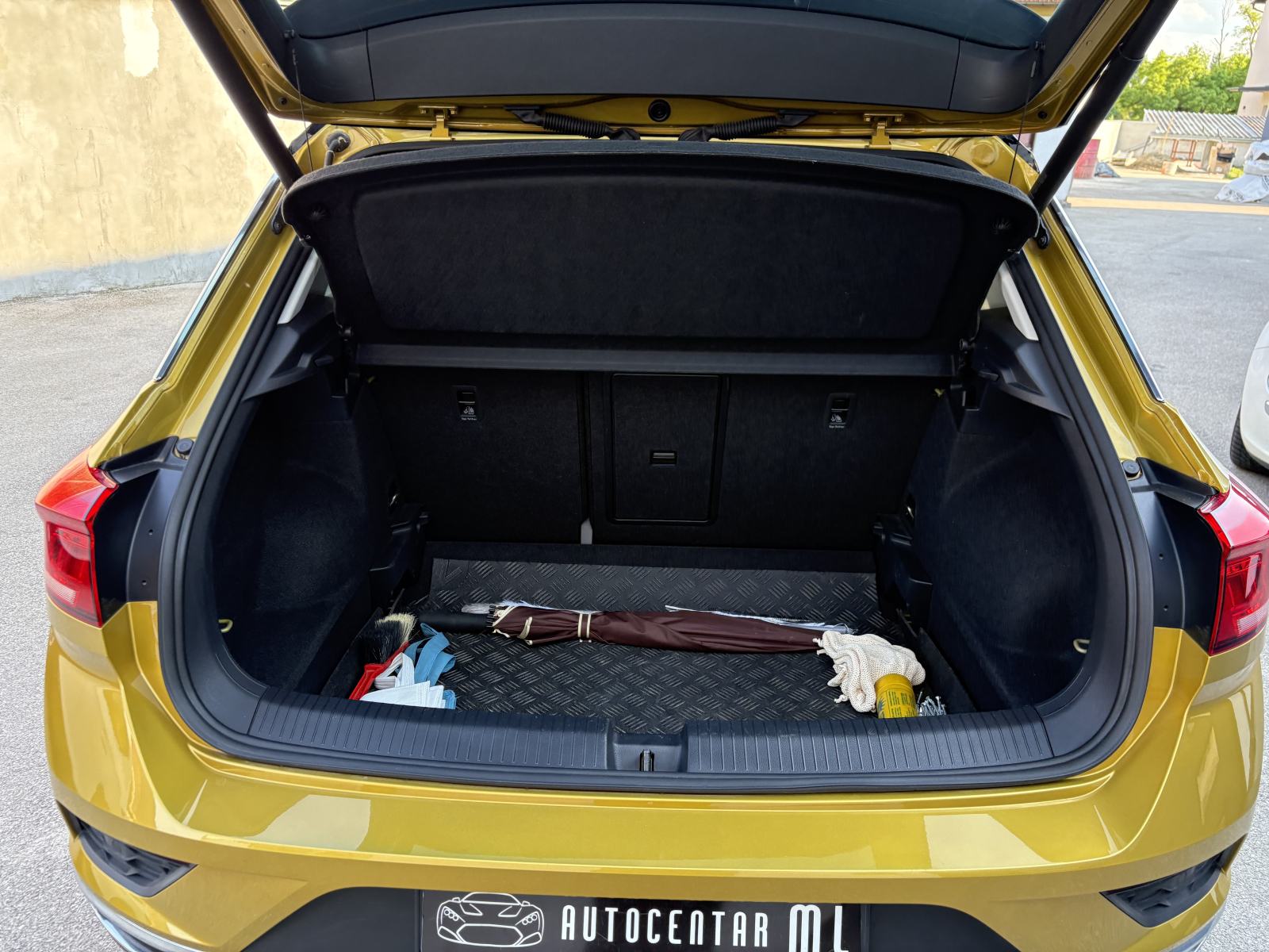 VW T-Roc 1,5 TSI ACTIVE AUTOMATIK, fotografija 10
