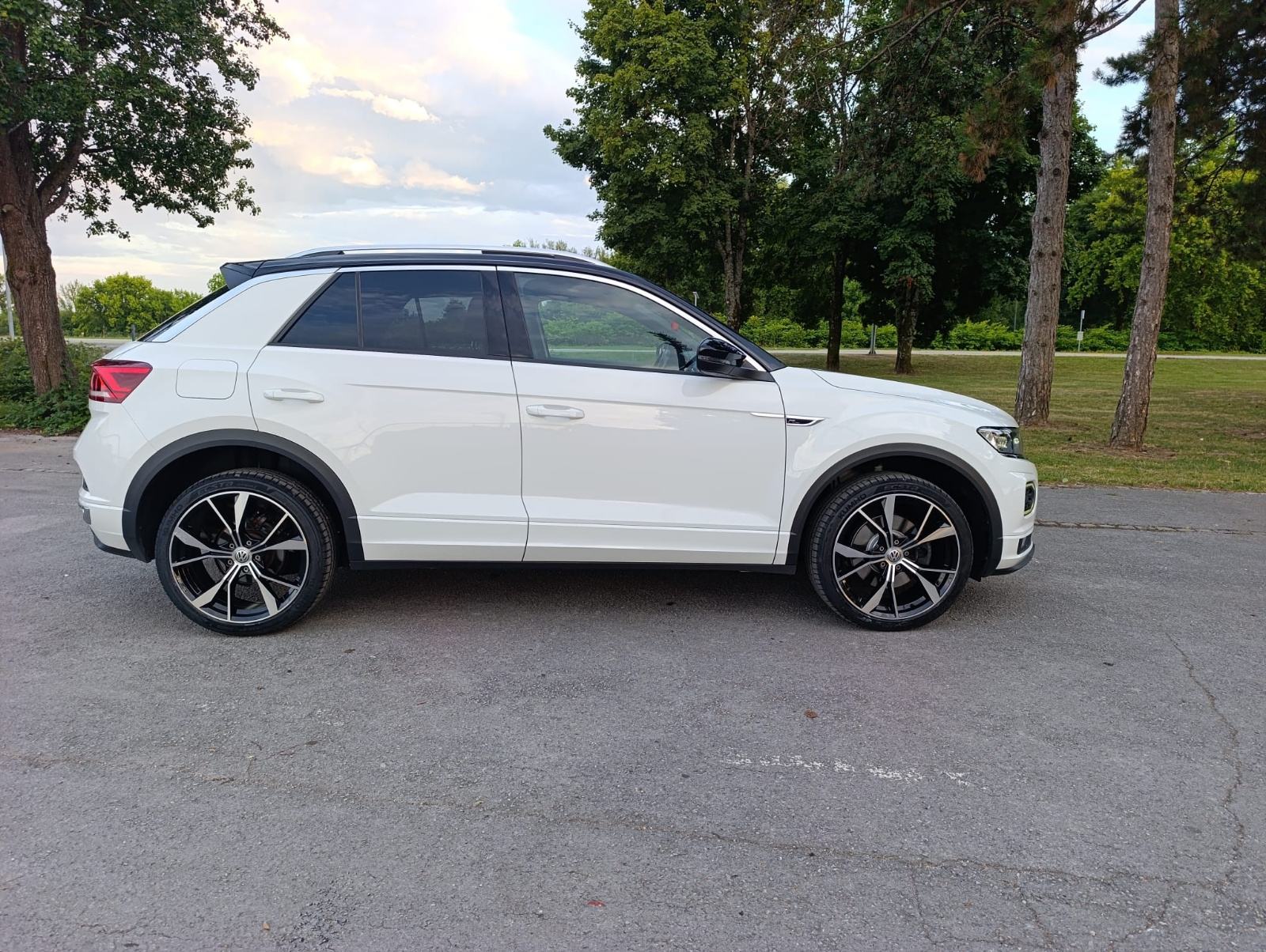 VW T-Roc R-Line 1,5 TSI automatik Nove gume i nove kočnice registriran, fotografija 2