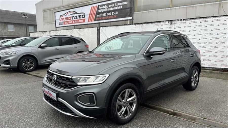 VW T-Roc 1.5 TSI DSG, 150KS, Virtual, LED, Kam. ACC, Servisna, U PDV-u, pogled izvana - slika 1
