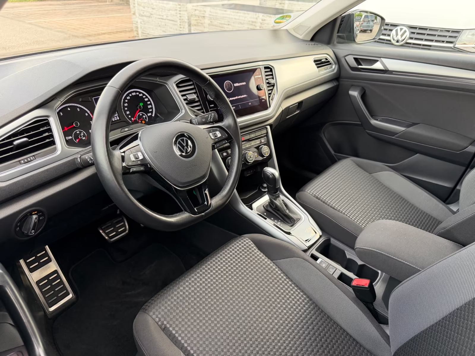 VW T-Roc 1.5 TSI DSG automatik, fotografija 5