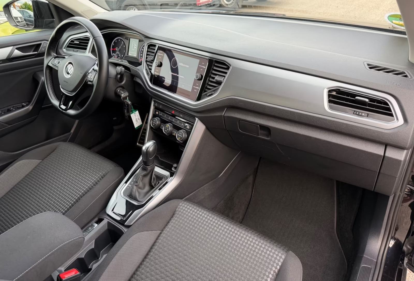 VW T-Roc 1.5 TSI DSG automatik, fotografija 6