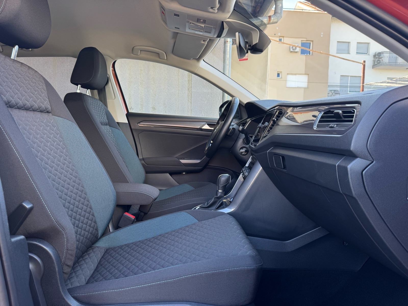 VW T-Roc 1,5 TSI DSG / IQ DRIVE / FULL LED / NAVI / AMBIENT / ACC /, fotografija 10