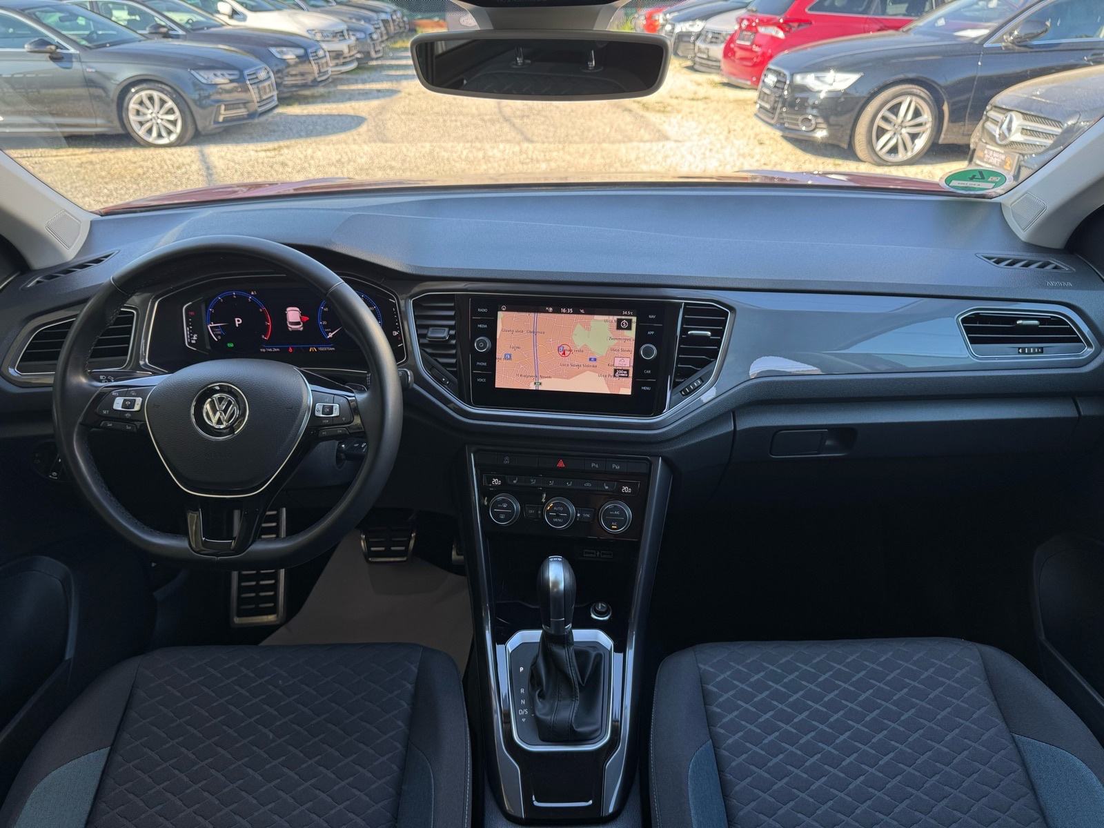 VW T-Roc 1,5 TSI DSG / IQ DRIVE / FULL LED / NAVI / AMBIENT / ACC /, fotografija 16