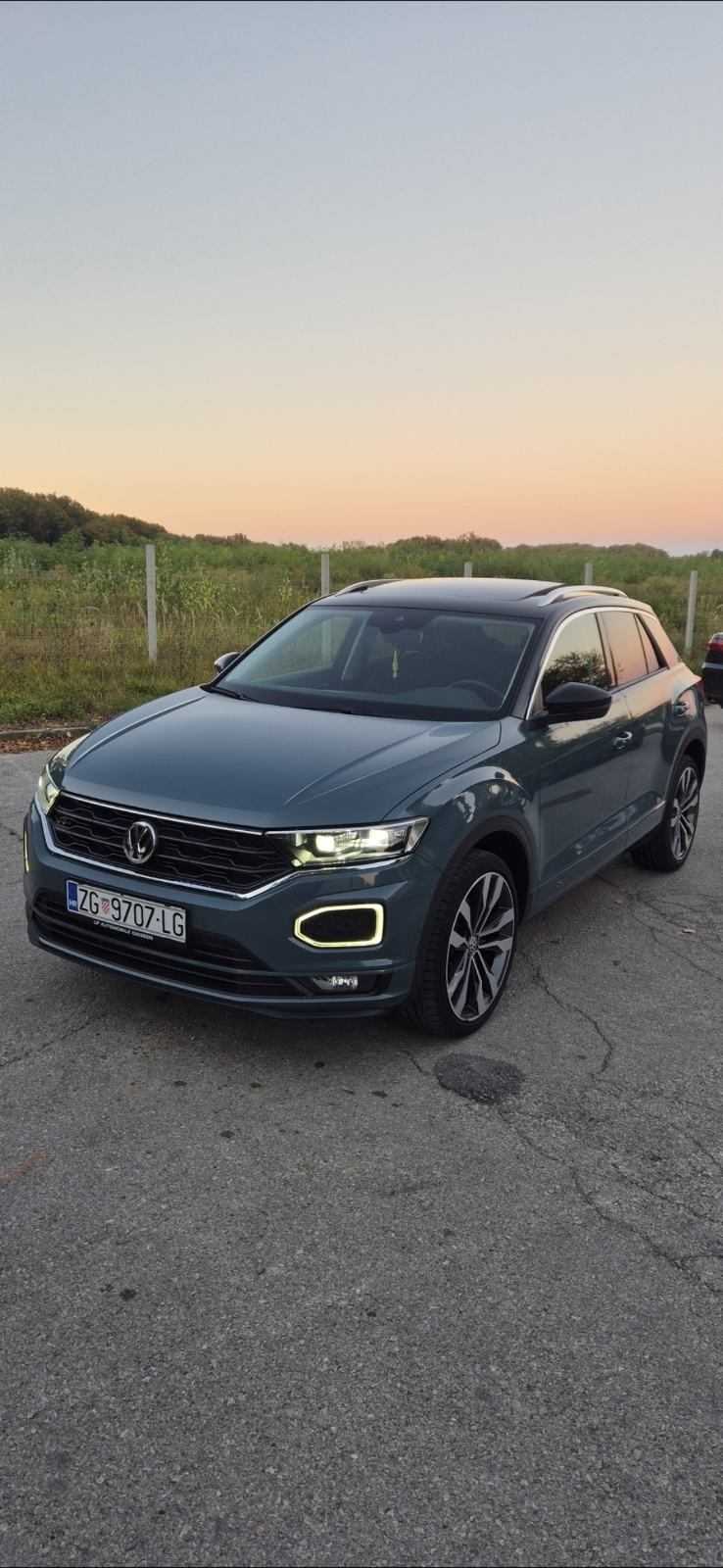 VW T-Roc 1.5 TSI DSG IQ.DRIVE R-Line Exterior, panorama, LED, ACC, pogled izvana - slika 1