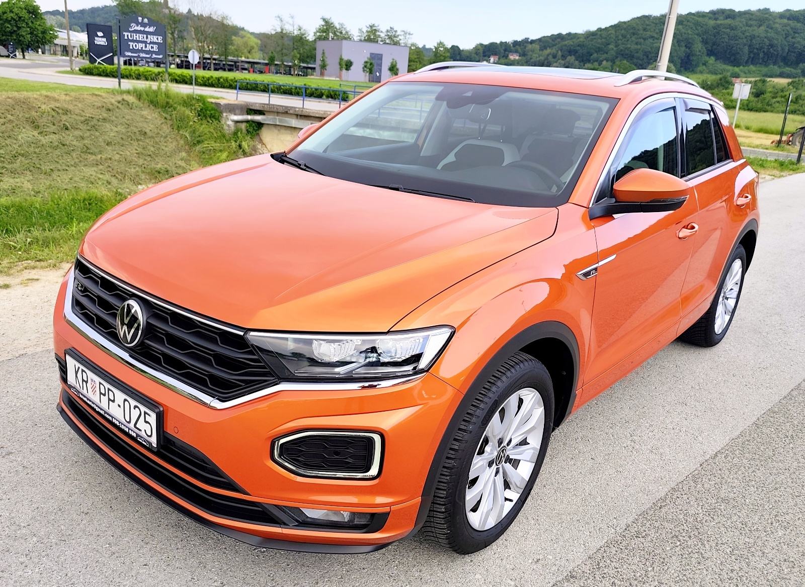 VW T-Roc 1,5 TSI-150 KS,DSG,R-LINE,+EL.PANORAMA,FULL, fotografija 2