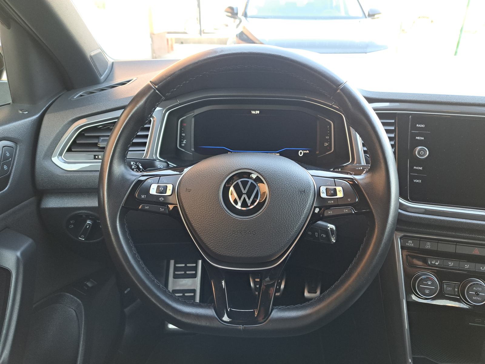 VW T-ROC 1.5*TSI*DSG*SPORT*MATRIX*VIRTUAL*NAVIGACIJA*KAMERA*, fotografija 19