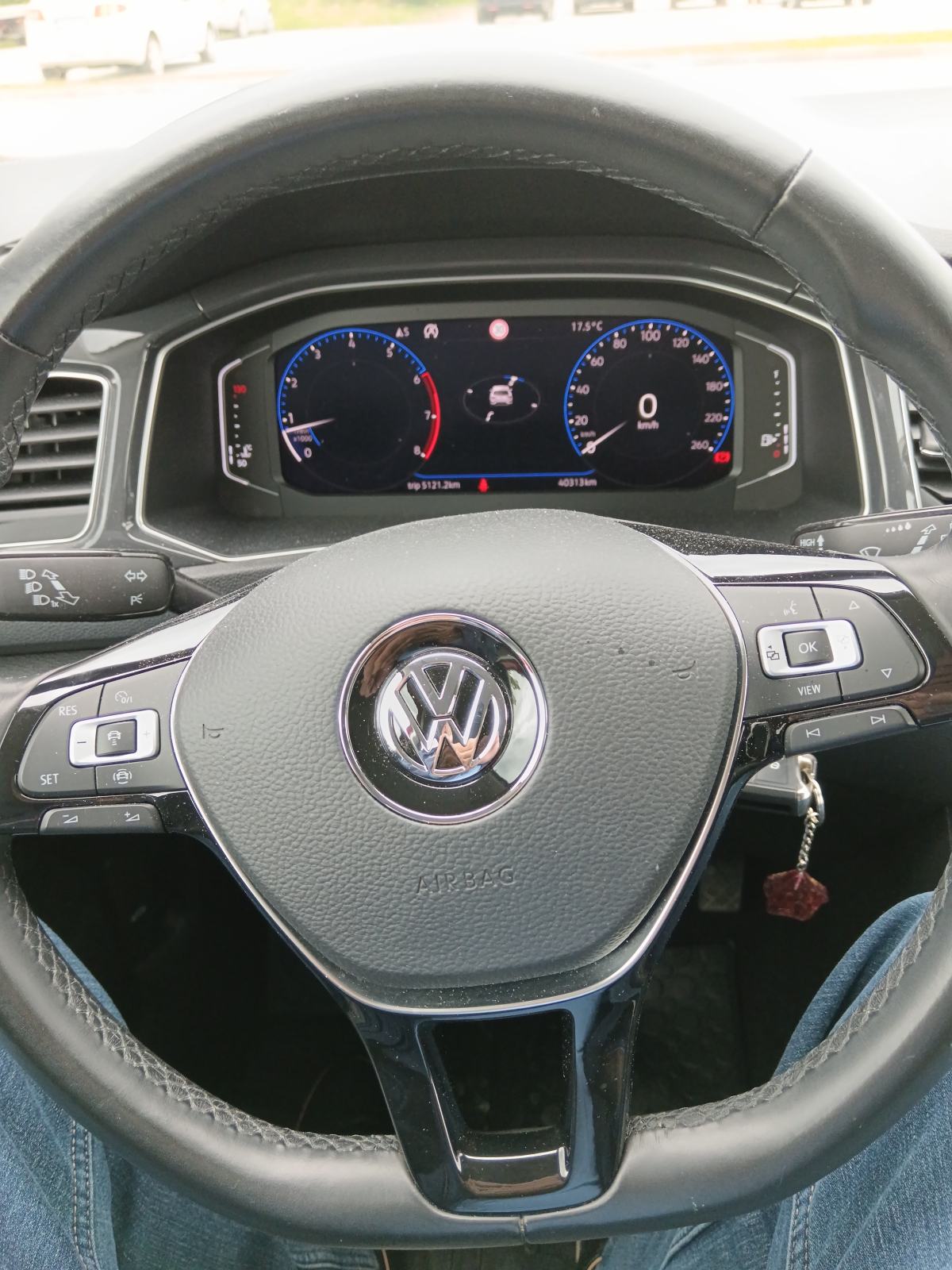 VW T-Roc 1,5 TSI NAVIGACIJA,KAMERA, fotografija 16