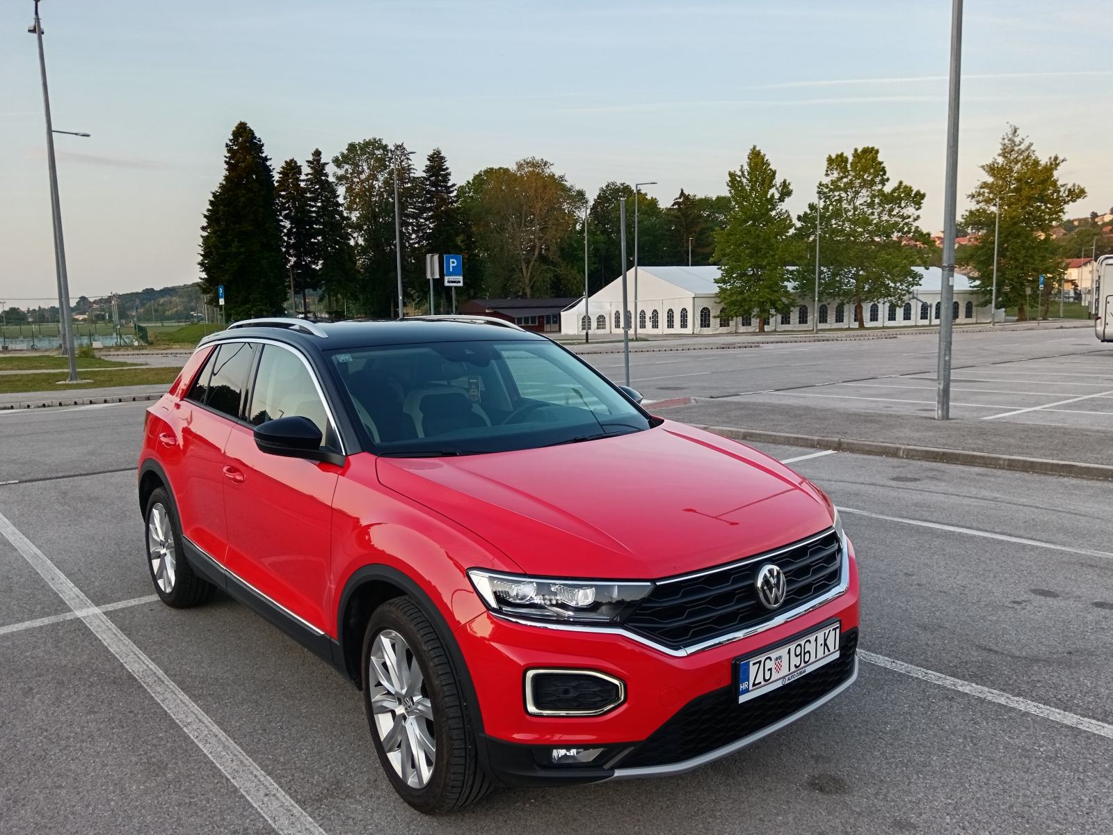 VW T-Roc 1,5 TSI NAVIGACIJA,KAMERA, fotografija 8