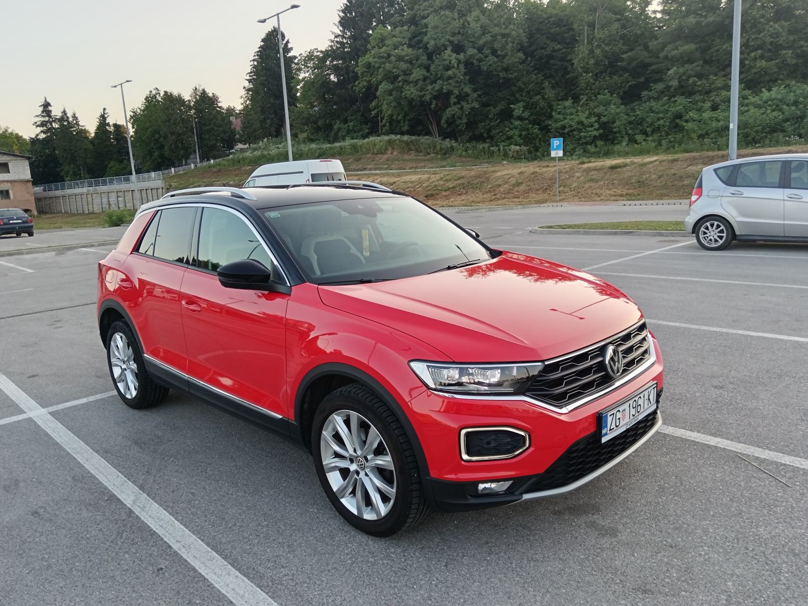 VW T-Roc 1,5 TSI NAVIGACIJA,KAMERA, fotografija 11