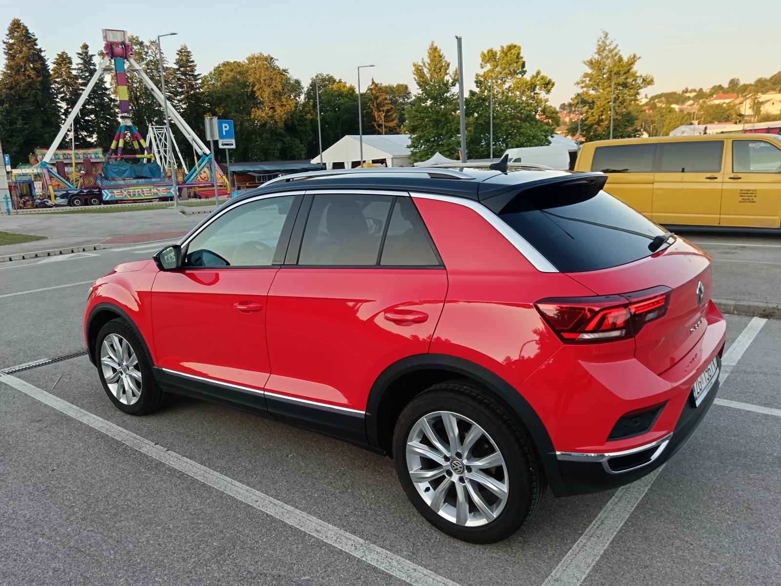 VW T-Roc 1,5 TSI NAVIGACIJA,KAMERA, fotografija 3