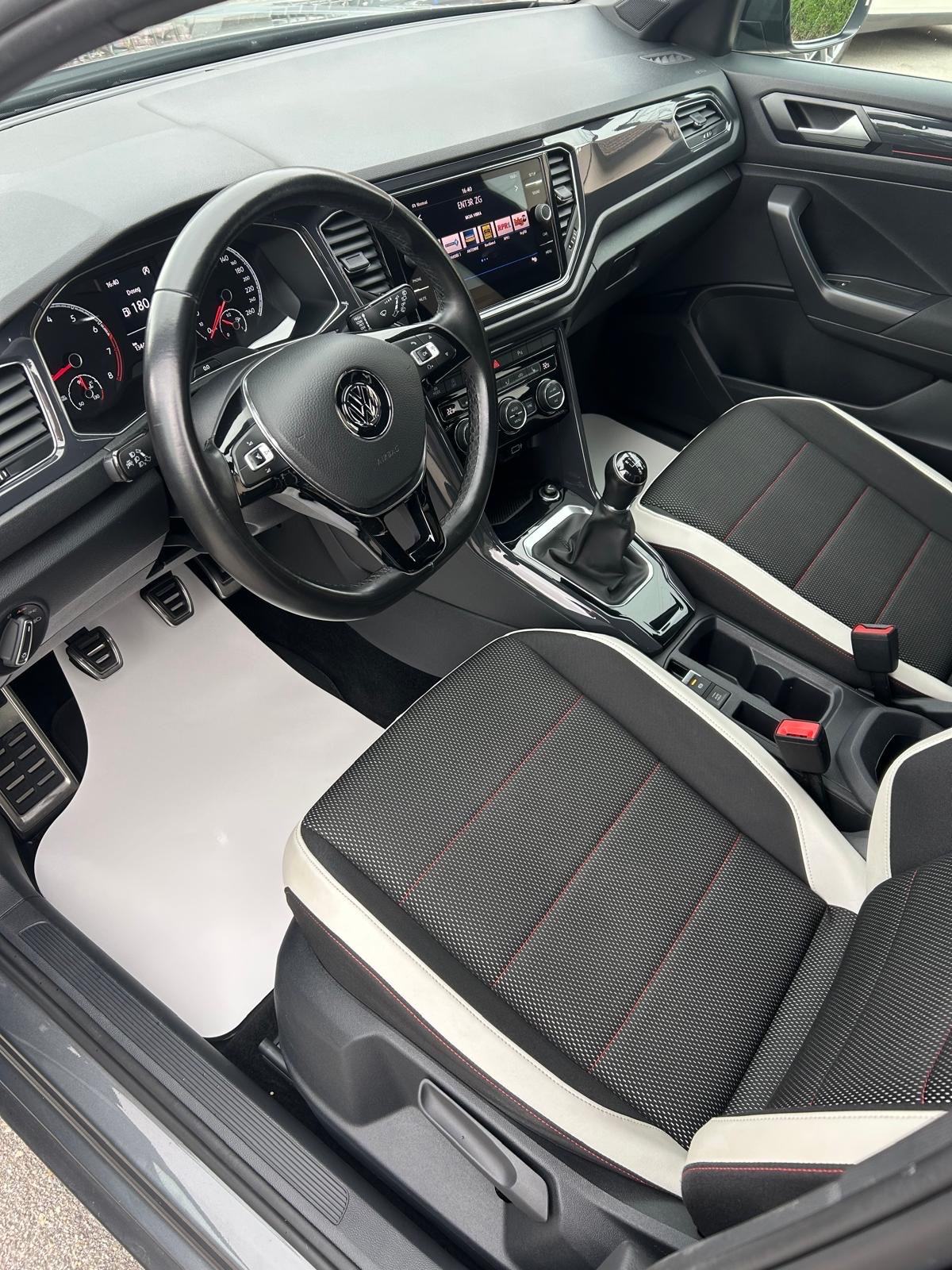 VW T-Roc 1,5 TSI, fotografija 9