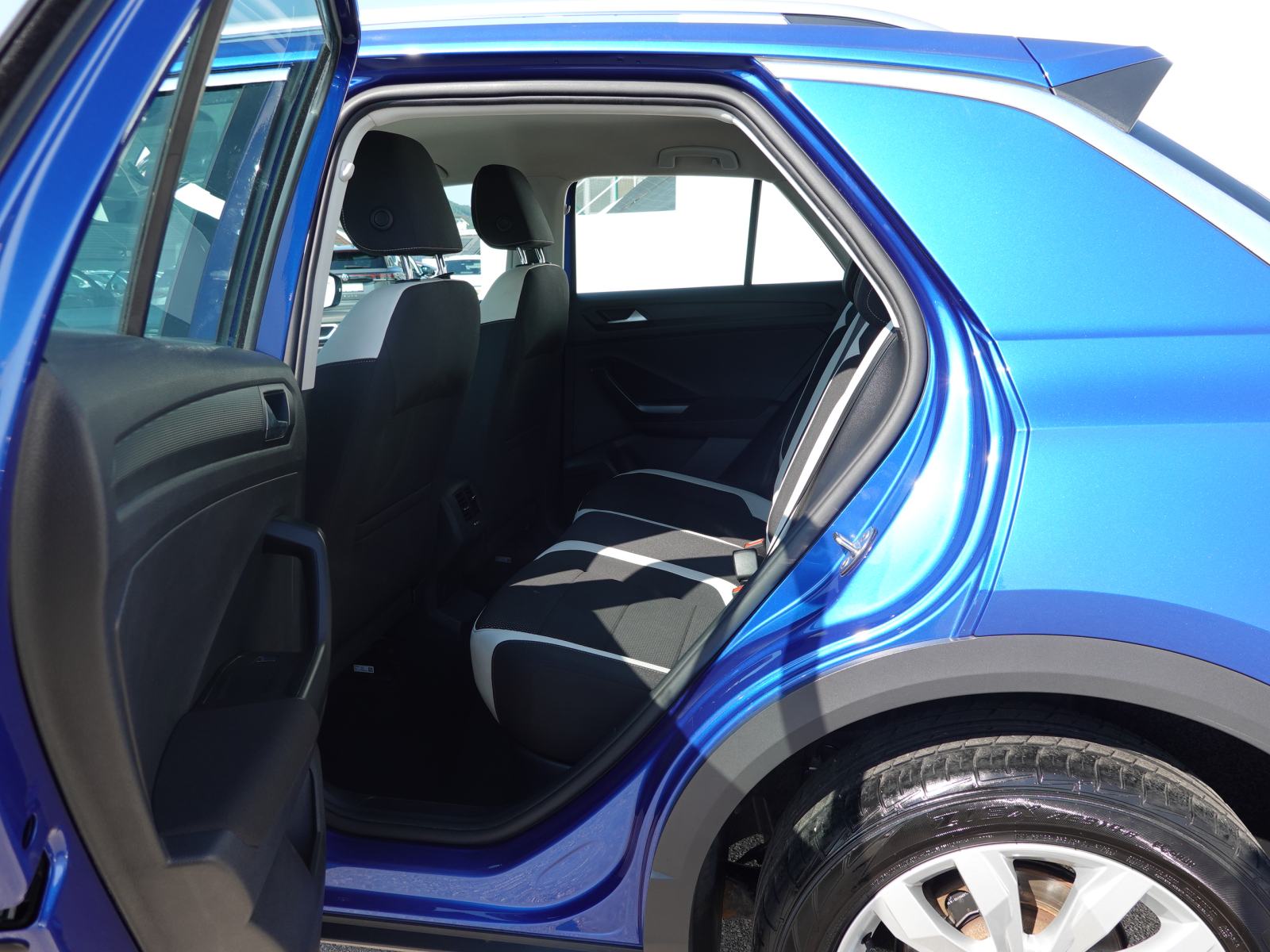 Volkswagen T-Roc 1.5 TSI BMT Sport+LED+VZV.KAMERA+VIRTUAL+ACC, fotografija 9