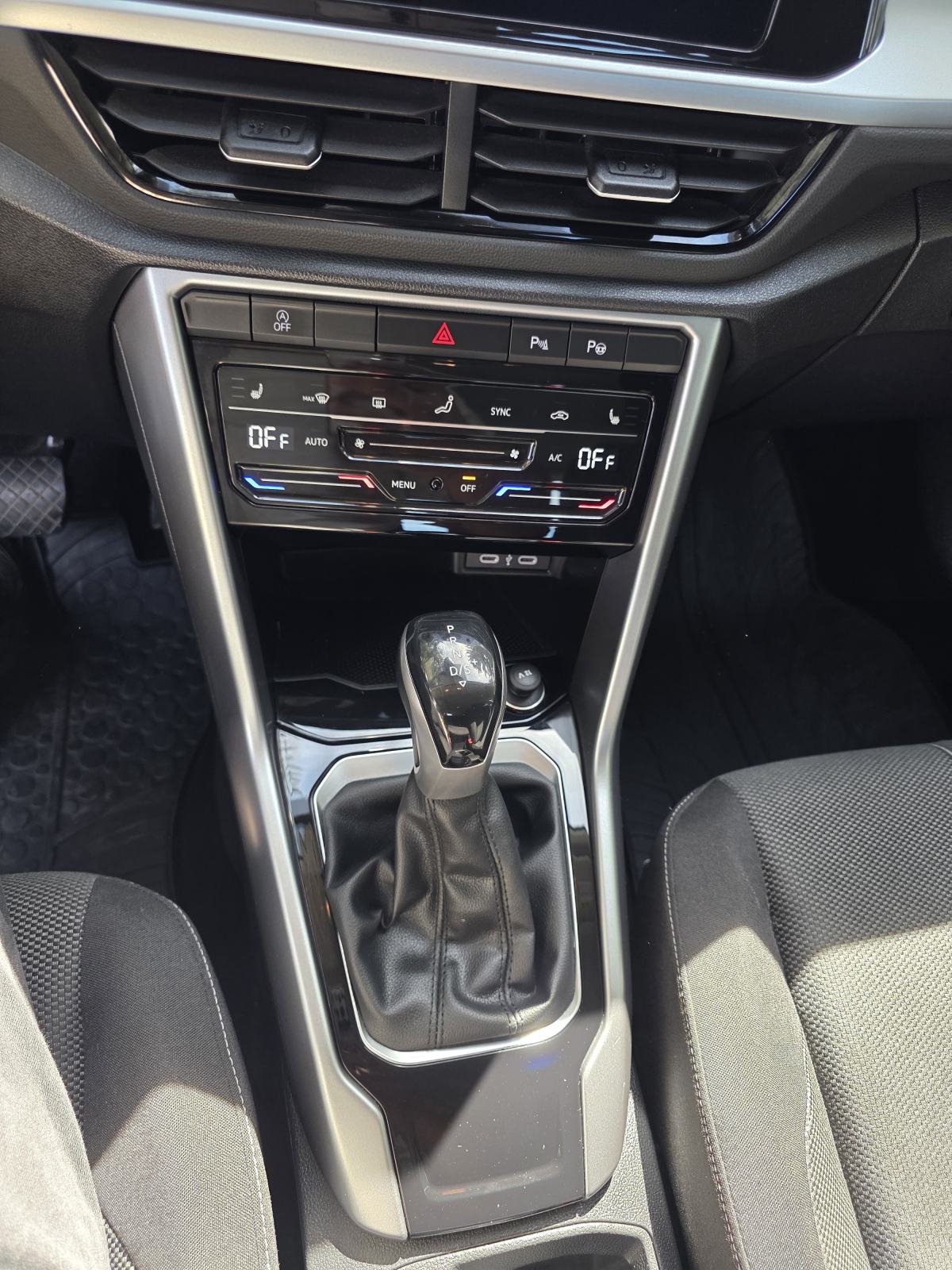 VW T-Roc 1,5 TSI, fotografija 3