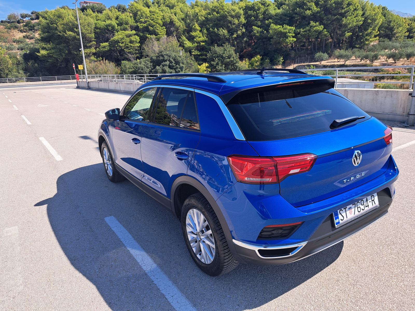 VW T-Roc 1.5 TSI DSG | HR auto | 80.000 km | Reg. 12/2026 | Kamera, fotografija 3