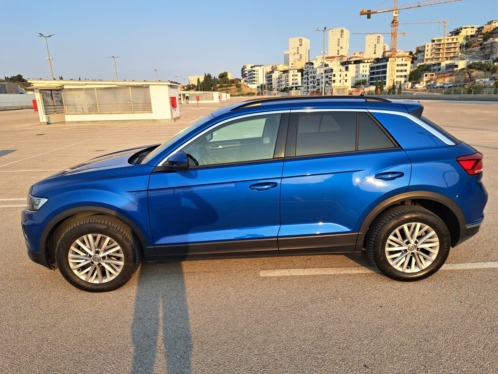 VW T-Roc 1.5 TSI DSG | HR auto | 80.000 km | Reg. 12/2026 | Kamera, fotografija 2