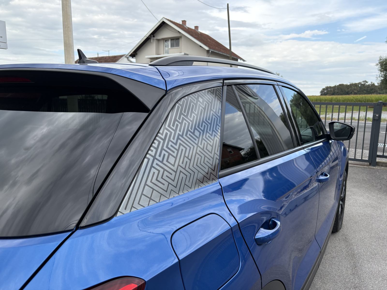 VW T-Roc 1,5 TSI SPORT MOD.2022 NAV,LED,VIRT.KOKPIT,KAMERA,7.097,67€*3, fotografija 7