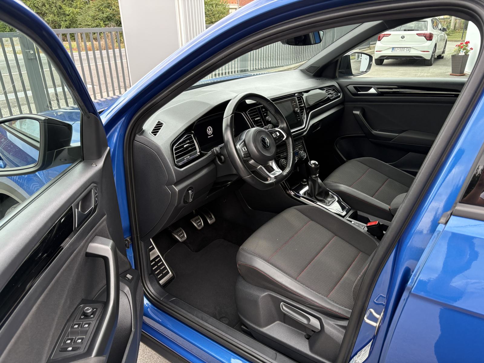 VW T-Roc 1,5 TSI SPORT MOD.2022 NAV,LED,VIRT.KOKPIT,KAMERA,7.097,67€*3, fotografija 10