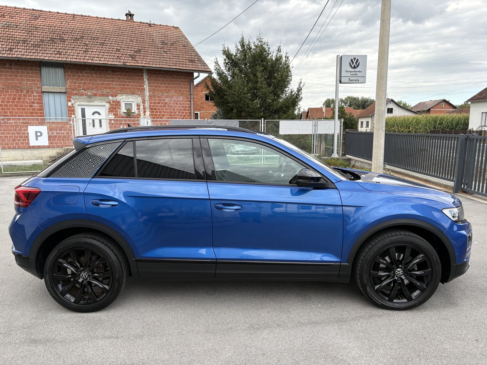 VW T-Roc 1,5 TSI SPORT MOD.2022 NAV,LED,VIRT.KOKPIT,KAMERA,7.097,67€*3, fotografija 3