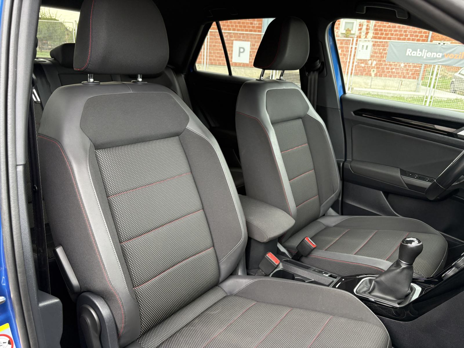 VW T-Roc 1,5 TSI SPORT MOD.2022 NAV,LED,VIRT.KOKPIT,KAMERA,7.097,67€*3, fotografija 9
