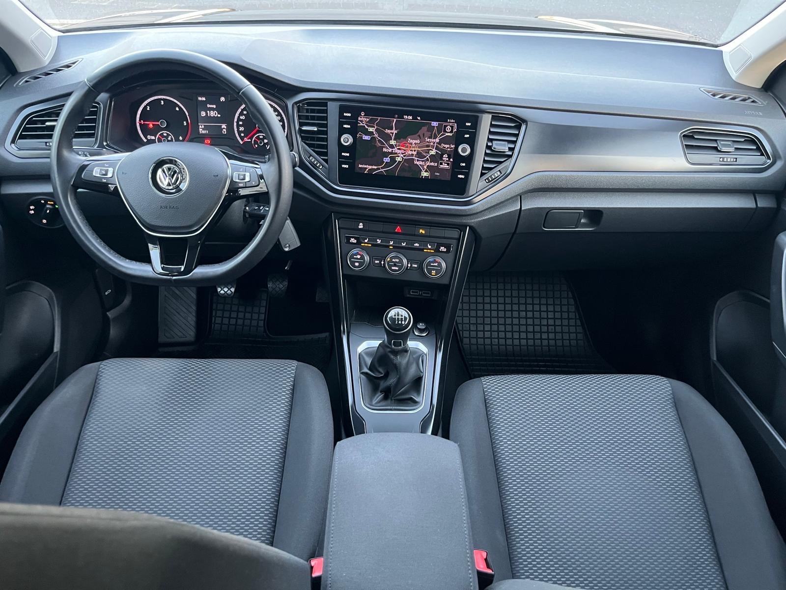 VW T-Roc 1.6 TDI 115 KS NAVI 1VL Nije uvoz Jamstvo 1G 51000 KM!, fotografija 14